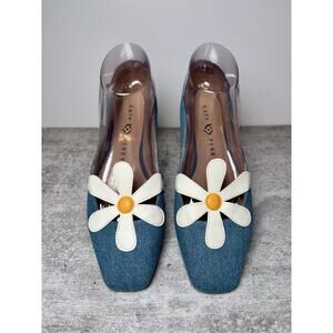 Katy Perry The Evie Daisy Flat in Denim with a White and Yellow Daisy - Size 8.5